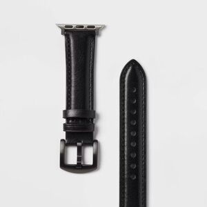 heyday Black Apple Watch Band
Faux Leather
38/40/41mm
New In Box
FREE SHIPPING
